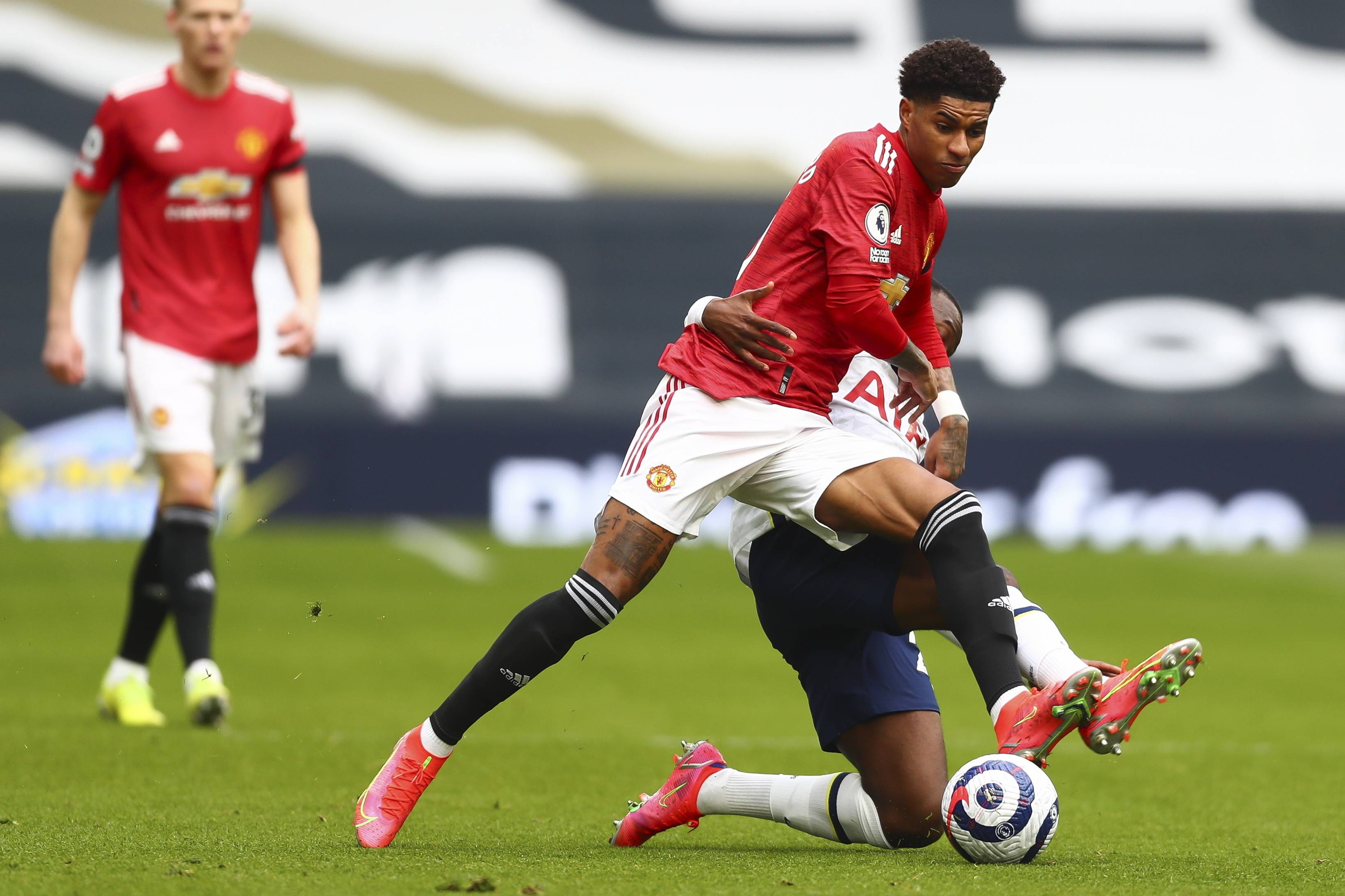 卫之间展现 卫之间展现